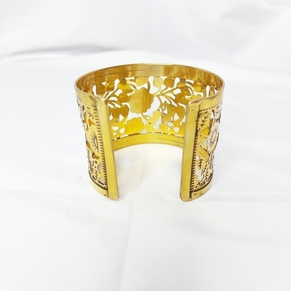 Vintage Adjustable Brass Cut-Out Cuff Bracelet - Picture 3 of 3